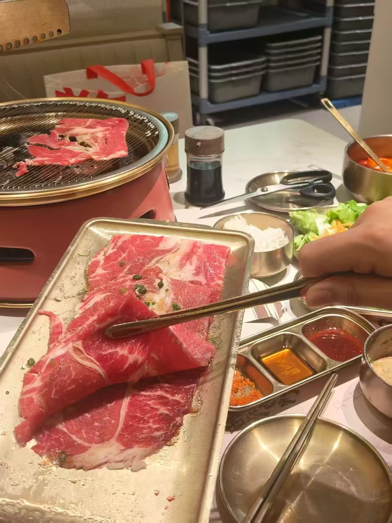 第五次见面吃烤肉